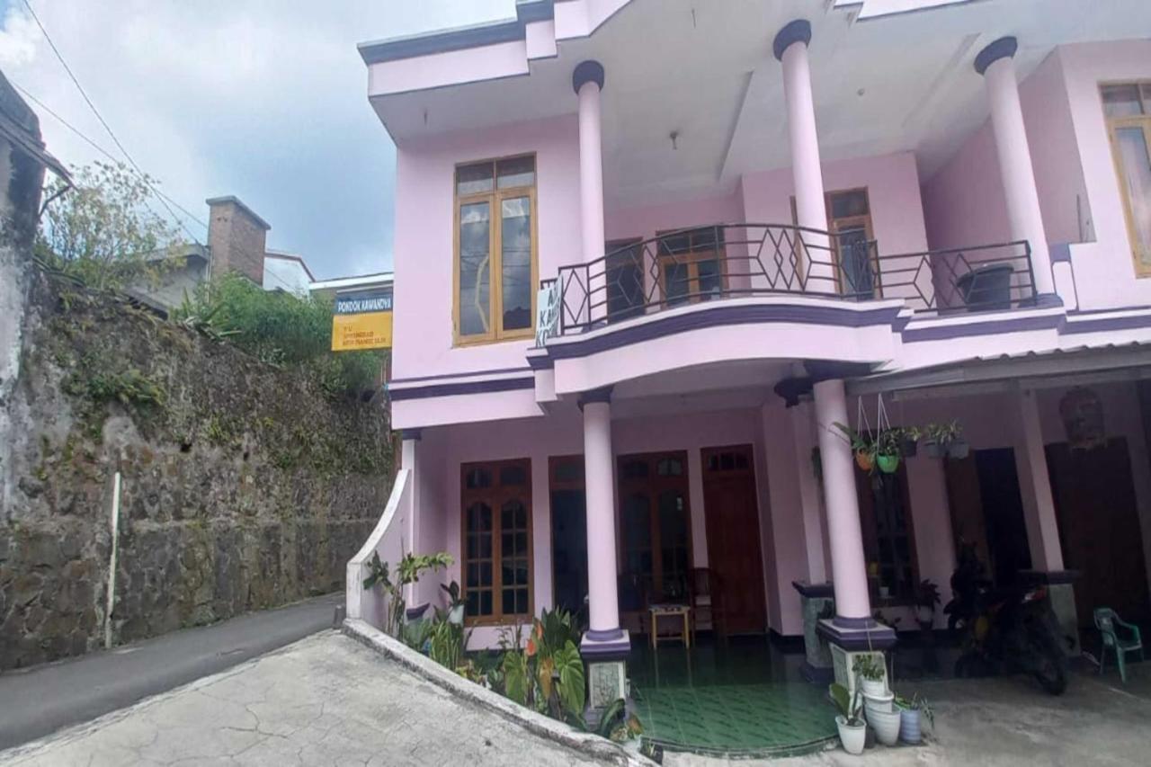 Oyo 92629 Pondok Kawandya Karanganyar  Екстер'єр фото